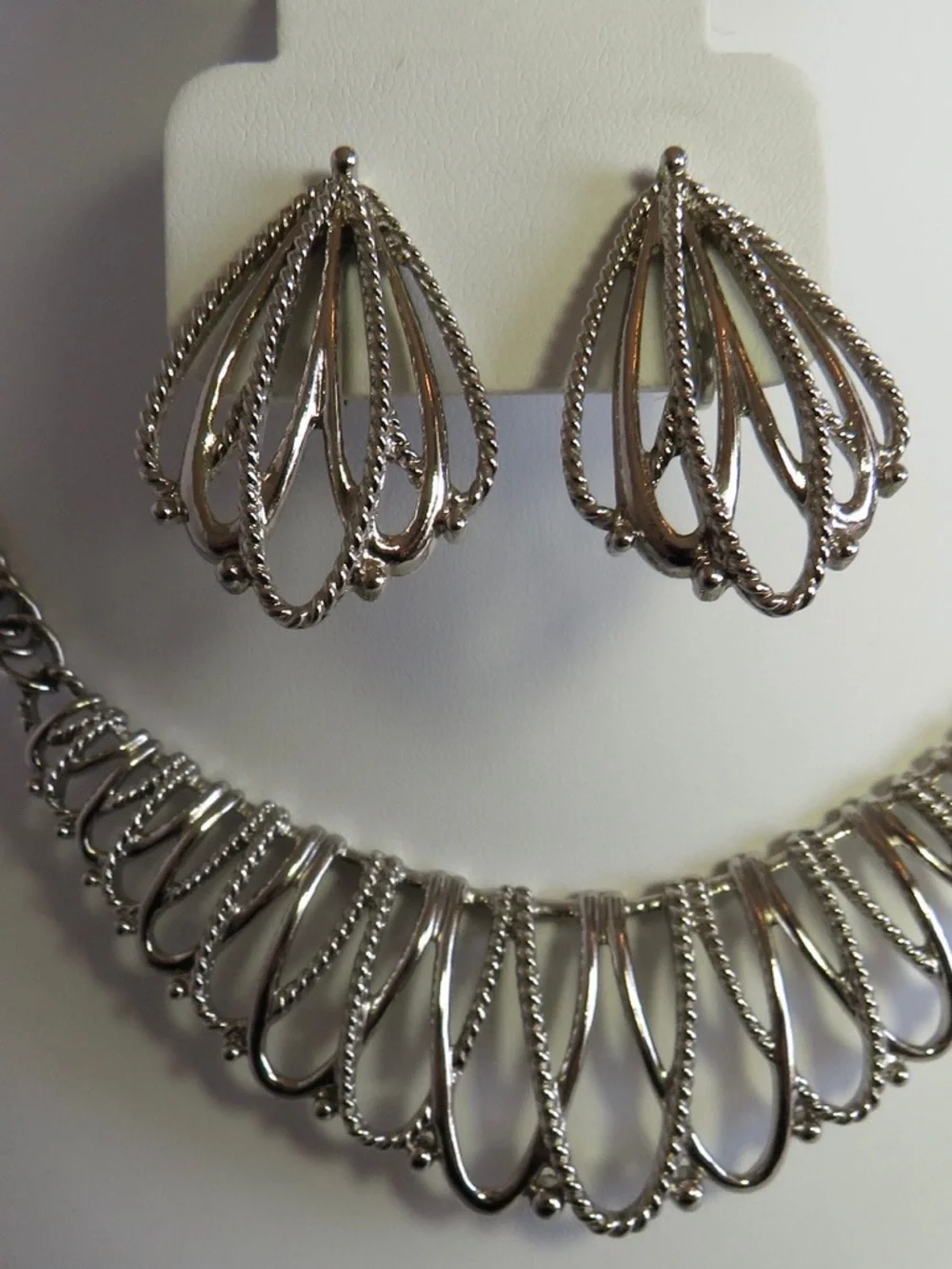 N/A choker style